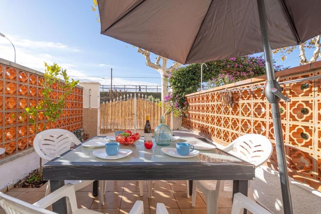 A16-Casa Con Barbacoa En La Playa Villa Empuriabrava Exteriör bild